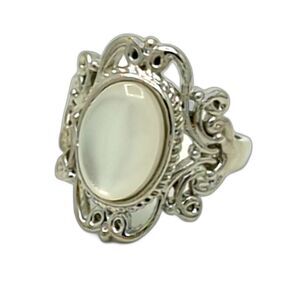 Size 9 Silver Tone Filigree White Cabochon Statement Ring